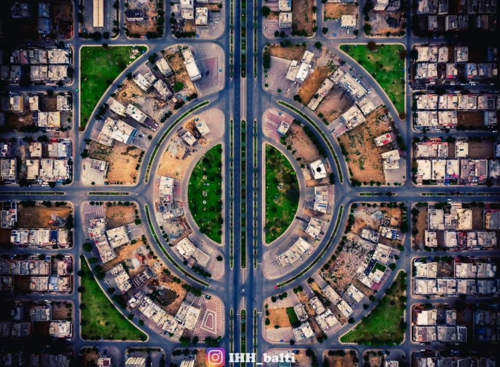 One of the Best Bahria Town picture Bahria Town Lahore Globe Estate